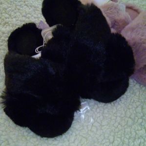 Fur slippers